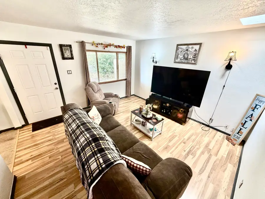 1724 Glorieta Street Ne, Albuquerque, NM 87112 - Image #3