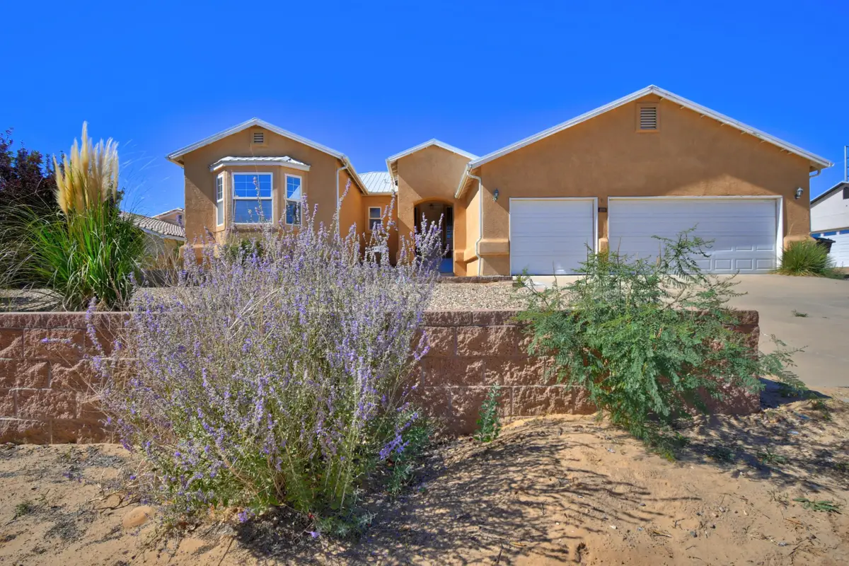 1013 12th Street Se, Rio Rancho, NM 87124 - Image #1