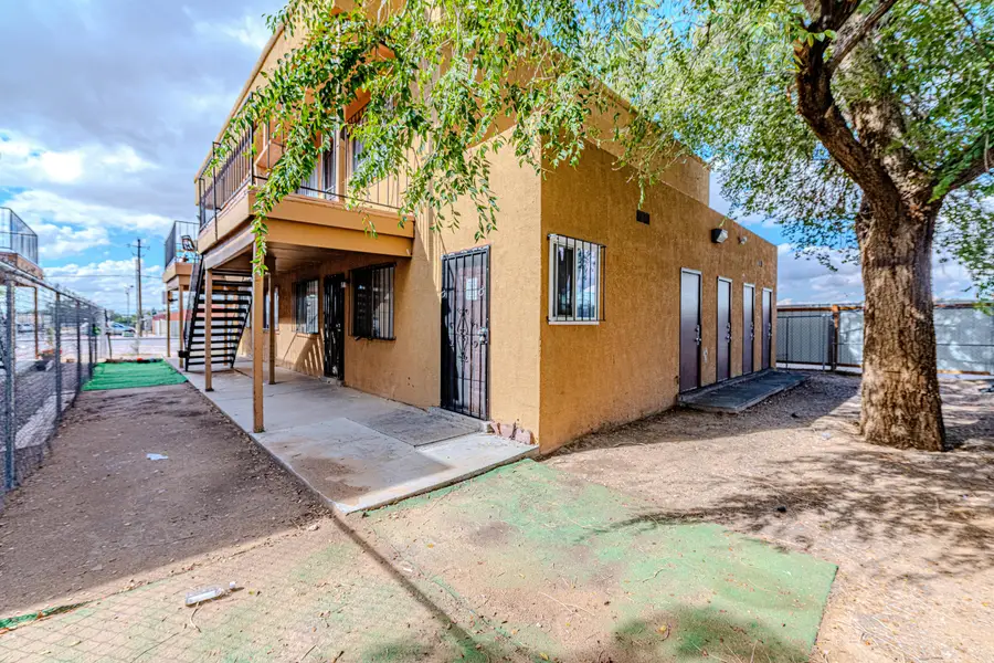 126 Rhode Island Street Se, Albuquerque, NM 87108 - Image #2