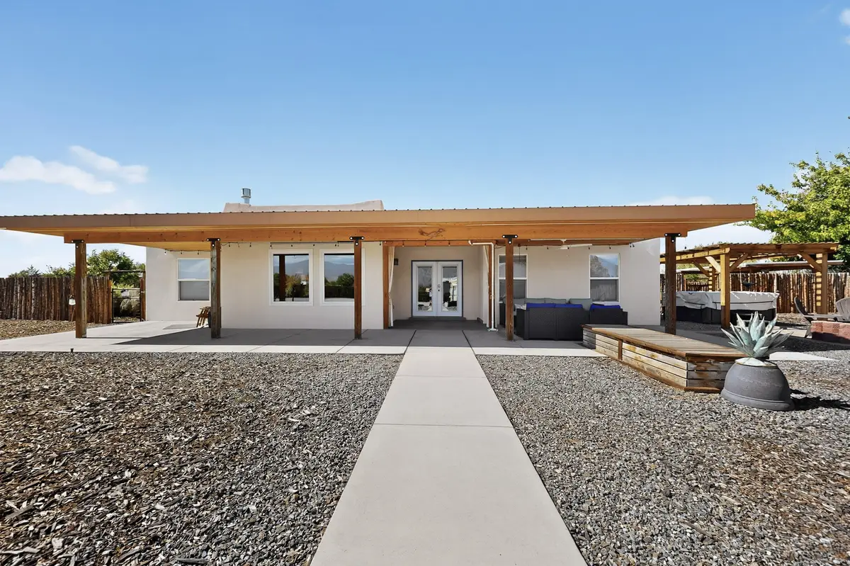 126 Mikaela Road, Corrales, NM 87048 - Image #1