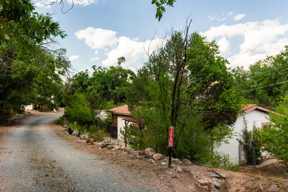 20 B Glowing Star Road, Santa Fe, NM 87506 - Image #1