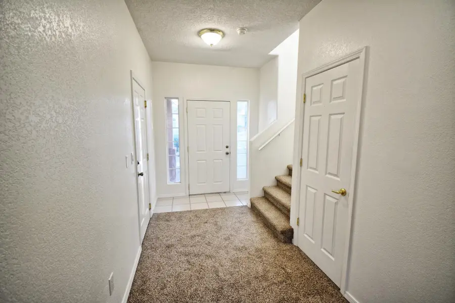 7231 Teypana Road Nw, Albuquerque, NM 87114 - Image #2