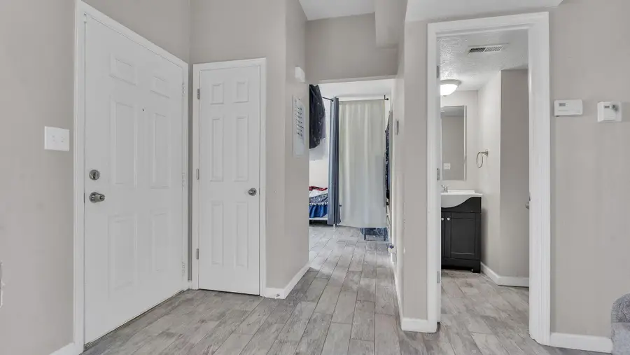 1800 Blueberry Drive Ne, Rio Rancho, NM 87144 - Image #2