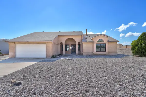 6200 Apache Plume Road Ne, Rio Rancho, NM 87144