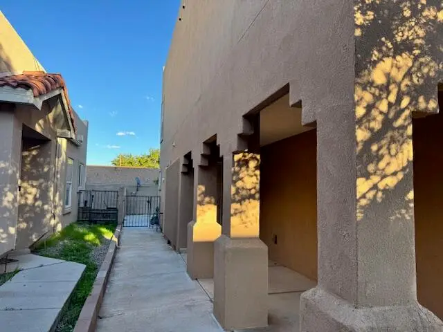 728 Mesa Del Rio Street Nw, Albuquerque, NM 87121 - Image #3