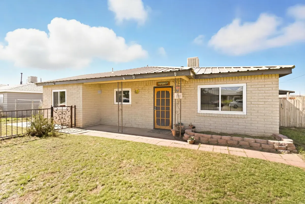 911 Impala Drive, Belen, NM 87002 - Image #1