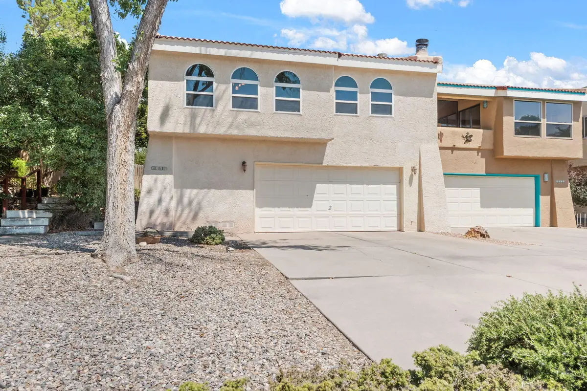 5512 Overlook Drive Ne, Albuquerque, NM 87111 - Image #1