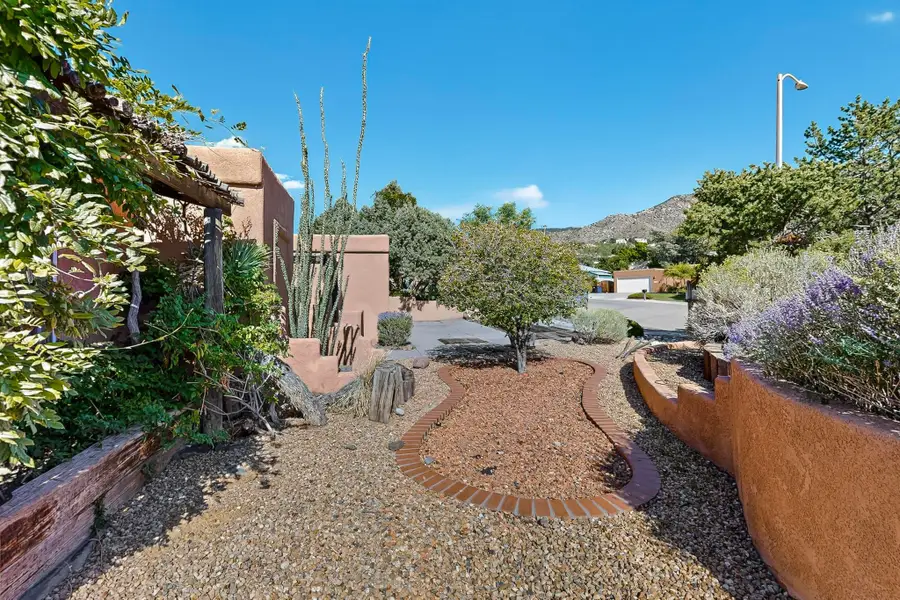 4205 Landau Street Ne, Albuquerque, NM 87111 - Image #3