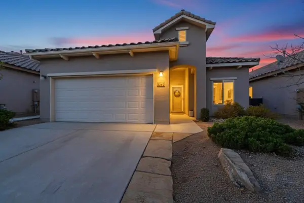 806 Purple Aster Drive, Bernalillo, NM 87004