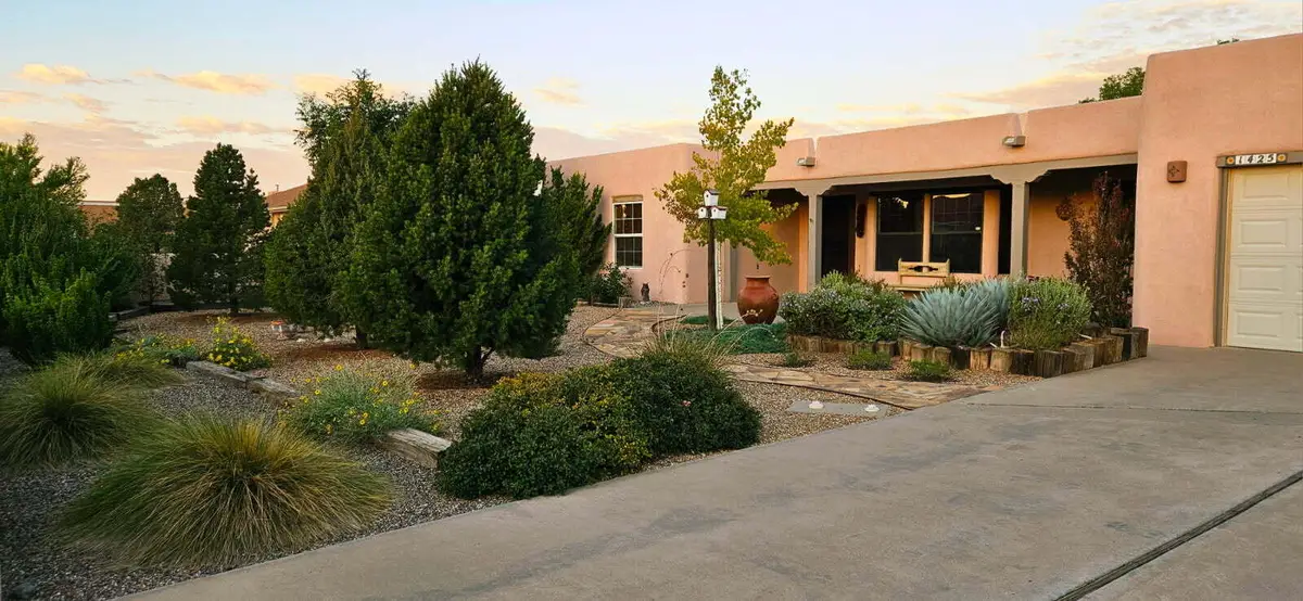 1425 Crestview Drive, Los Lunas, NM 87031 - Image #1