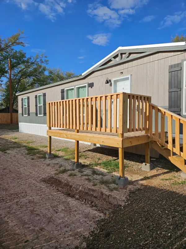 225 Gensen Drive Sw, Los Lunas, NM 87031