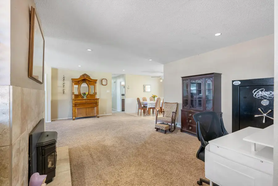 97 Carlsbad Avenue Avenue, White Rock, NM 87547 - Image #3