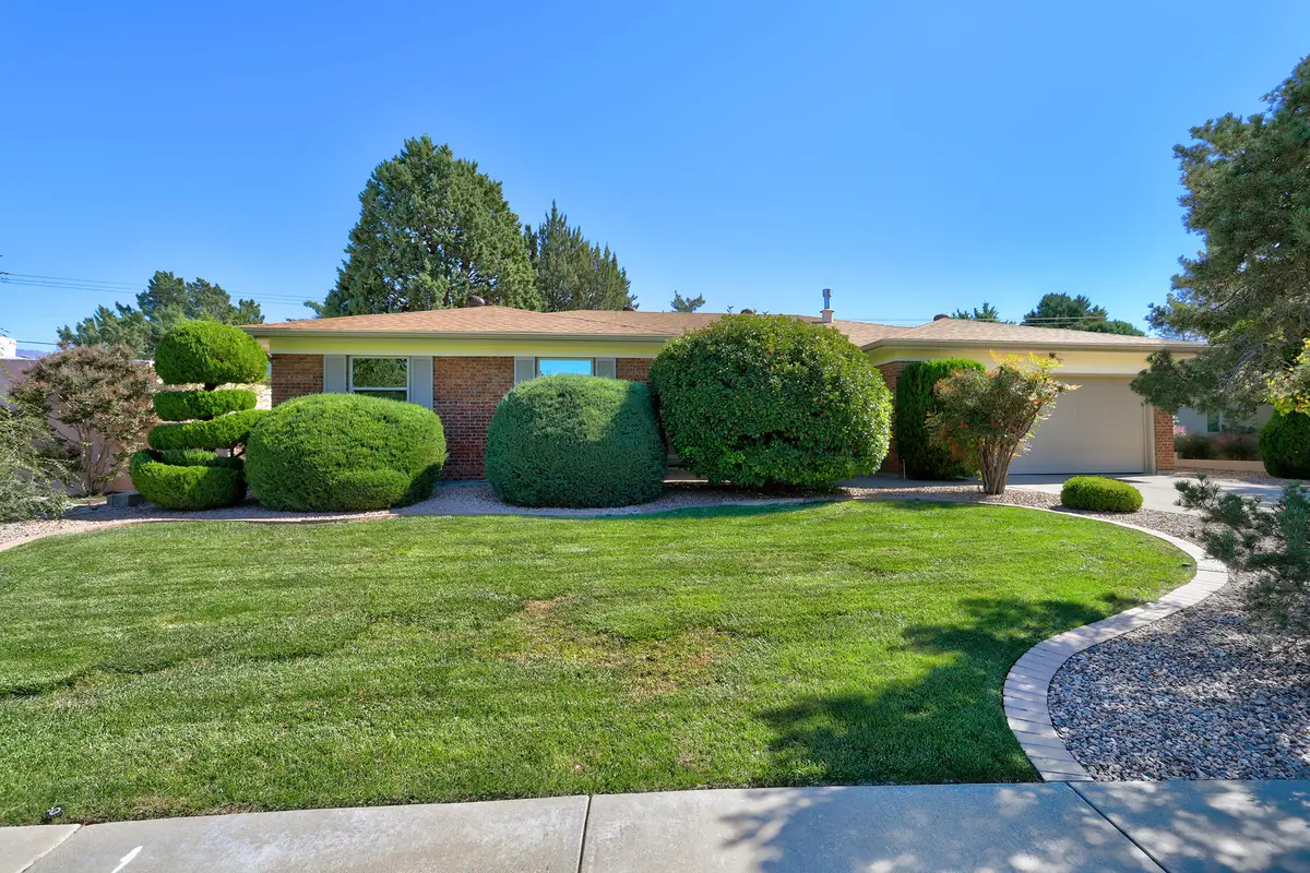 7828 Hermanson Place Ne, Albuquerque, NM 87110 - Image #1