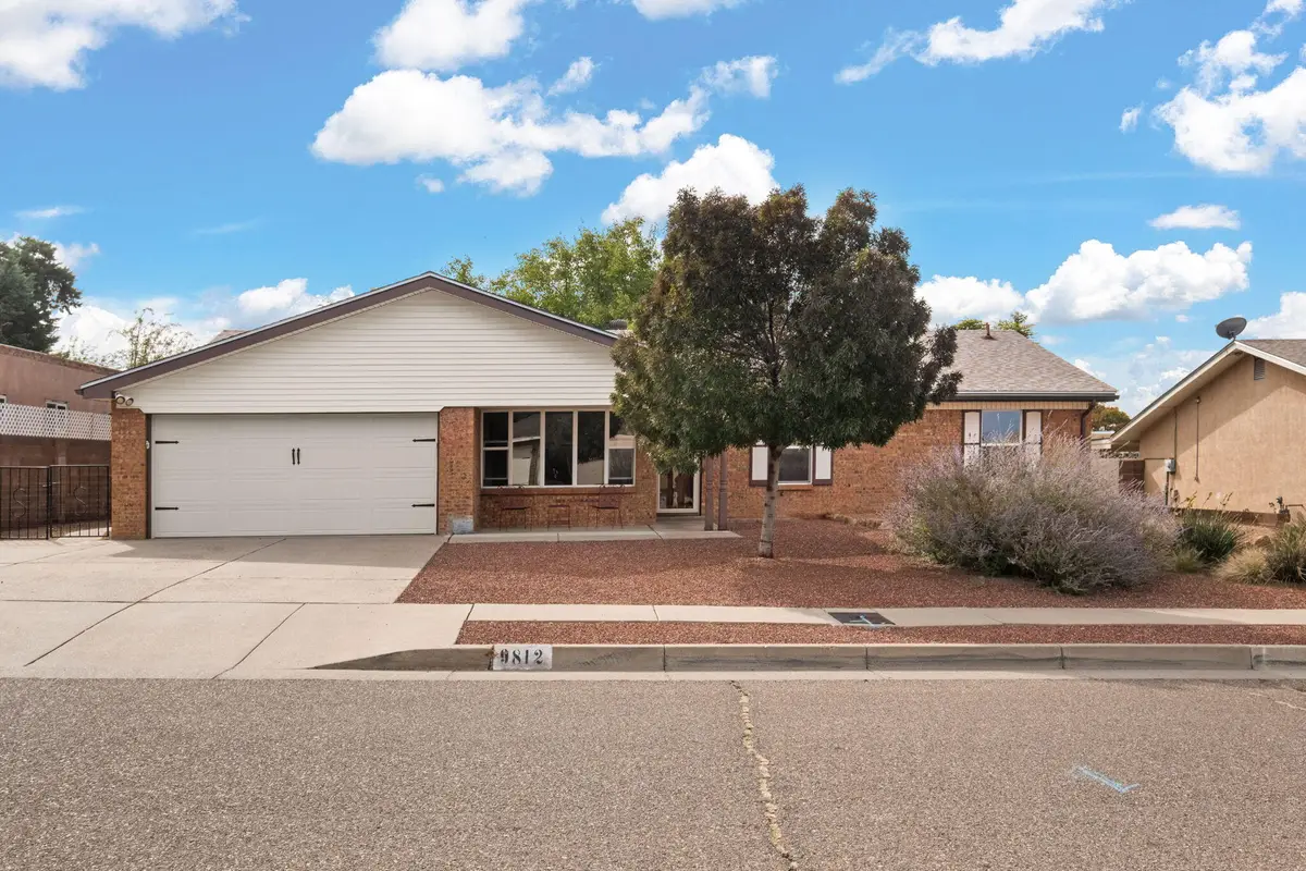 9812 Admiral Dewey Avenue Ne, Albuquerque, NM 87111 - Image #1