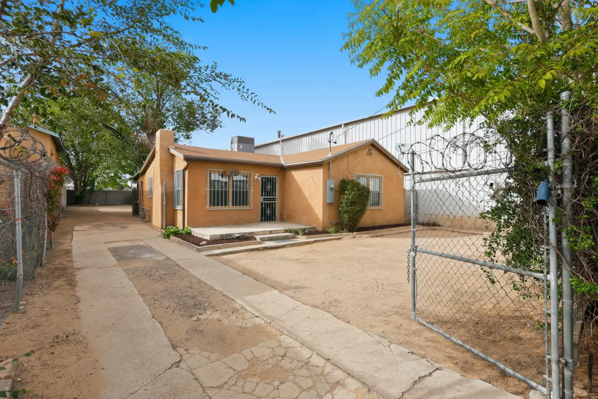 2405 Commercial Street Ne, Albuquerque, NM 87102 - Image #1