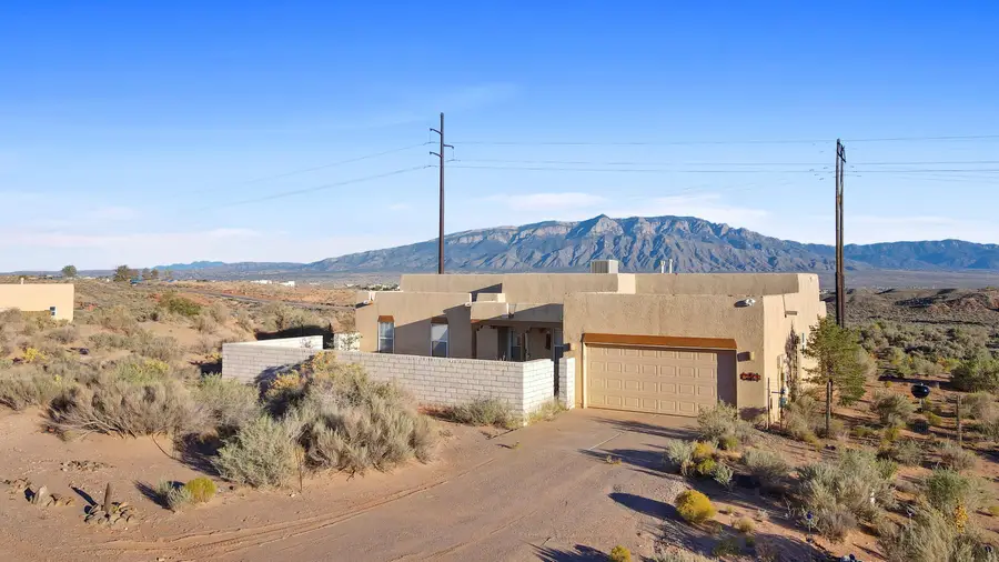 2504 Inca Road Ne, Rio Rancho, NM 87144 - Image #2