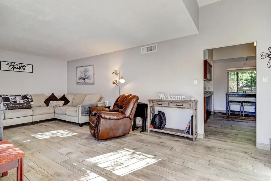 10409 Malaguena Lane Ne, Albuquerque, NM 87111 - Image #3