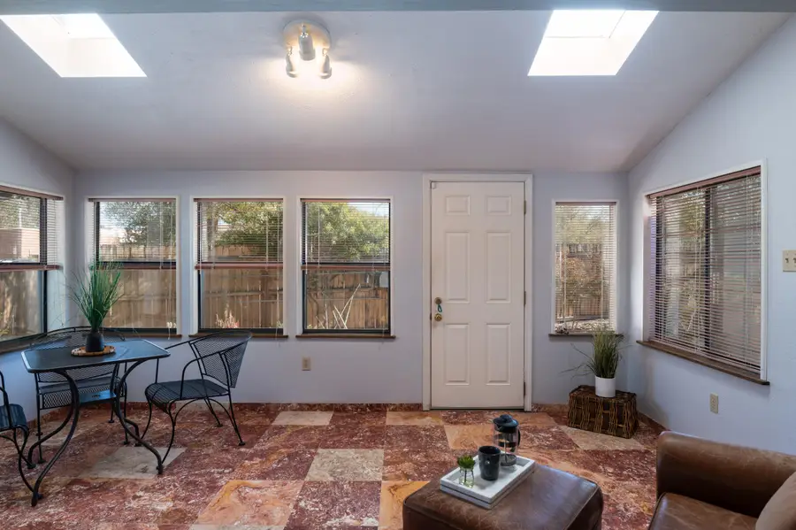 609 Vassar Drive Se, Albuquerque, NM 87106 - Image #3