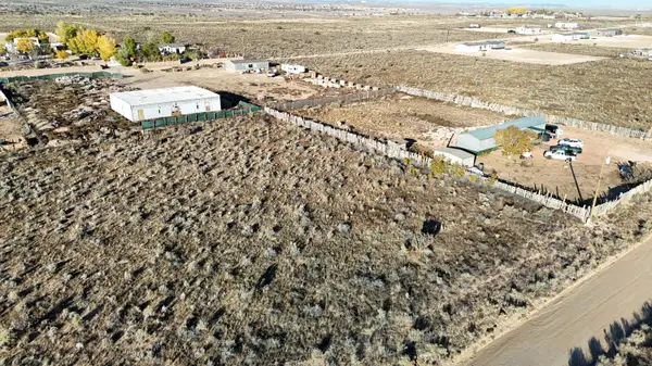 13th Avenue Nw, Rio Rancho, NM 87144