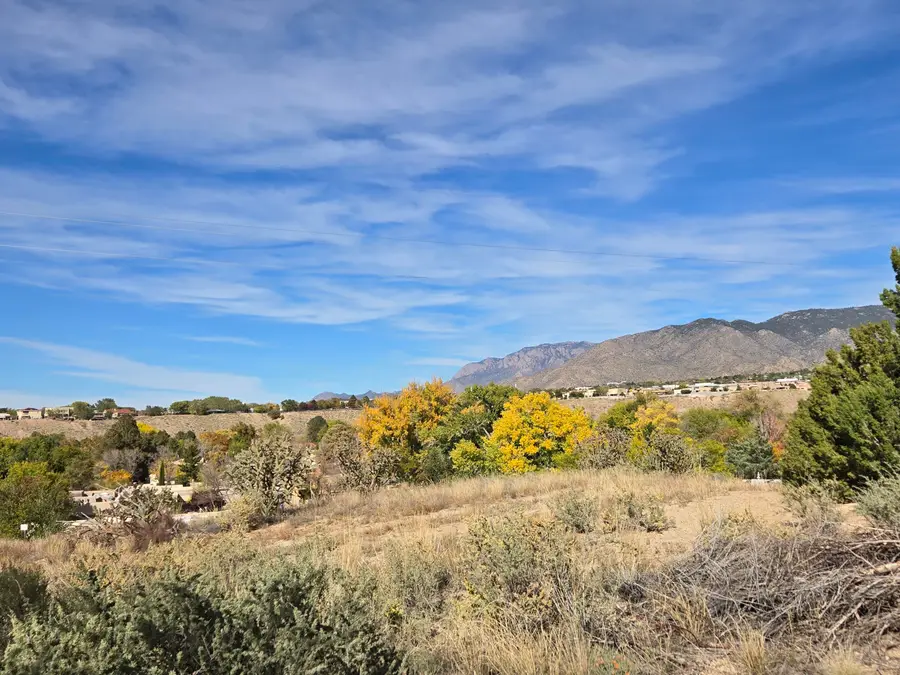 827 Calle Coronado Se, Albuquerque, NM 87123 - Image #2