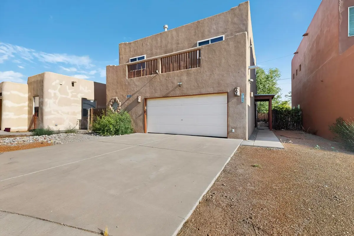 2105 San Venito Road Nw, Albuquerque, NM 87104 - Image #1