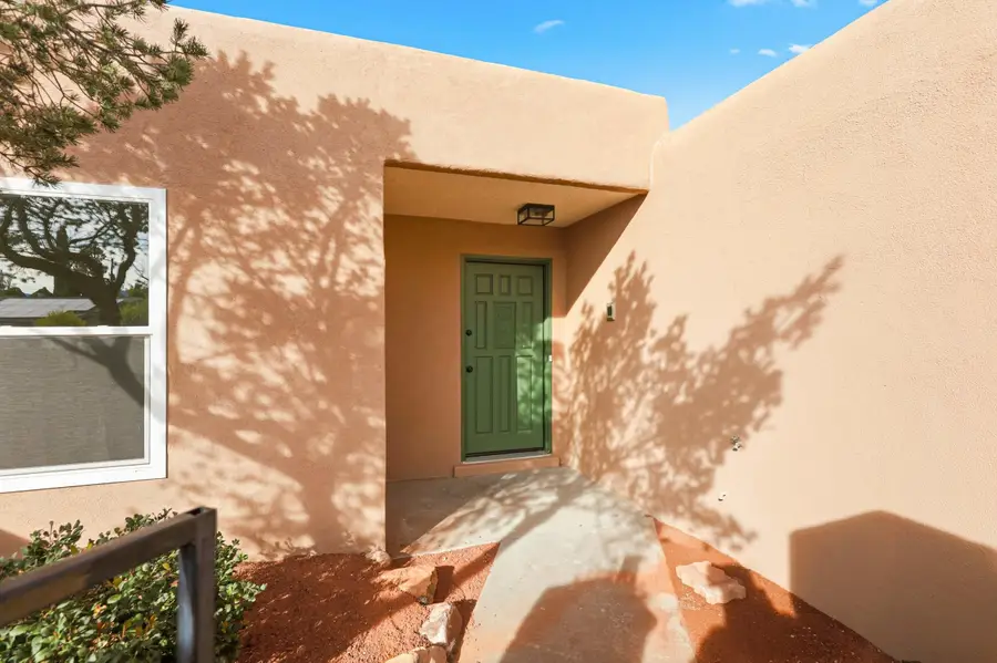 3815 Erbbe Street Ne, Albuquerque, NM 87111 - Image #2