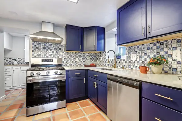 3006 3rd Street Nw, Albuquerque, NM 87107