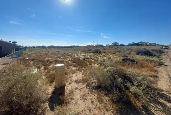 312 10th Avenue Ne, Rio Rancho, NM 87144