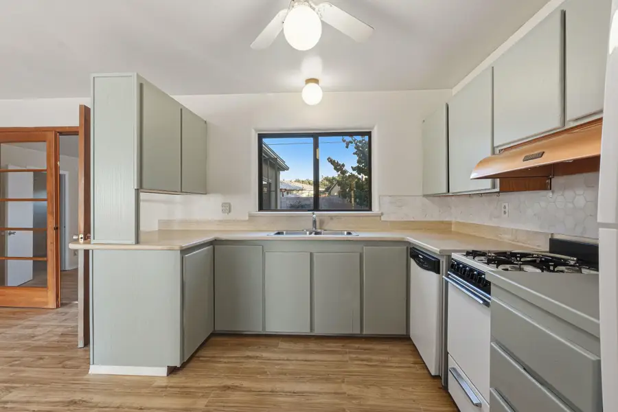 2924 Cagua Drive Ne, Albuquerque, NM 87110 - Image #3