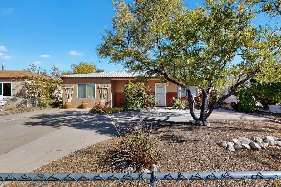 216 Parsifal Street Ne, Albuquerque, NM 87123 - Image #2
