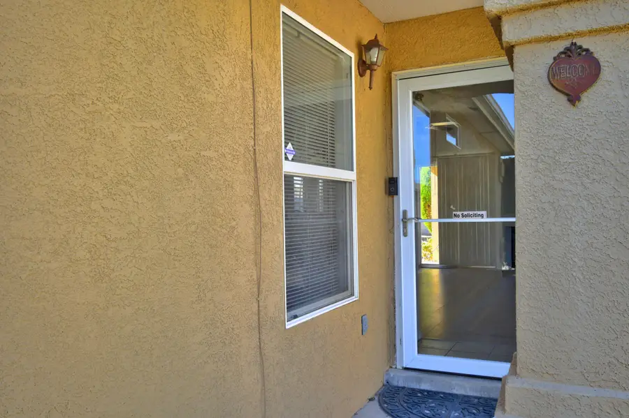 763 Terracotta Place Sw, Albuquerque, NM 87121 - Image #2