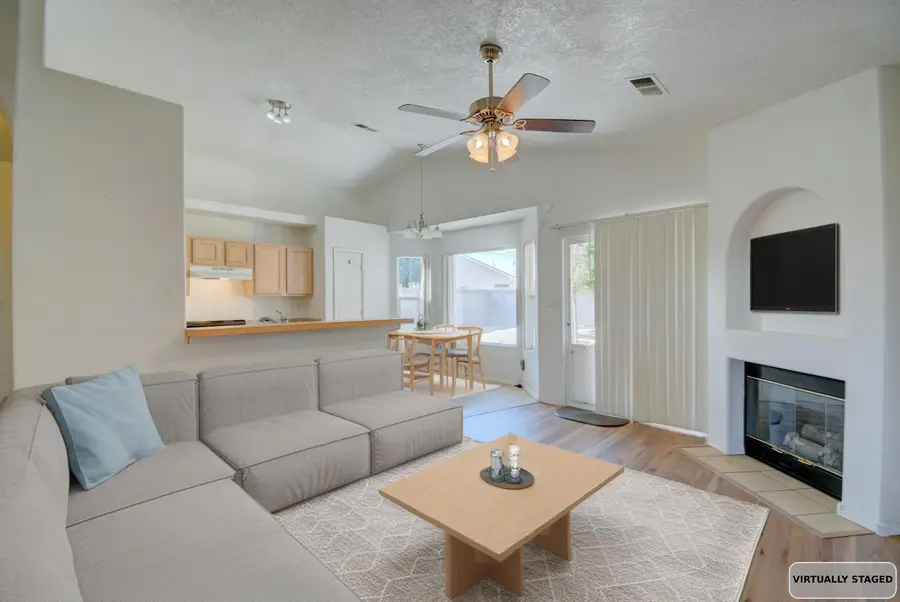 763 Terracotta Place Sw, Albuquerque, NM 87121 - Image #3