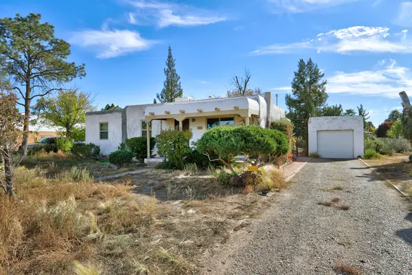 542 Mullen Road Nw, Los Ranchos, NM 87107