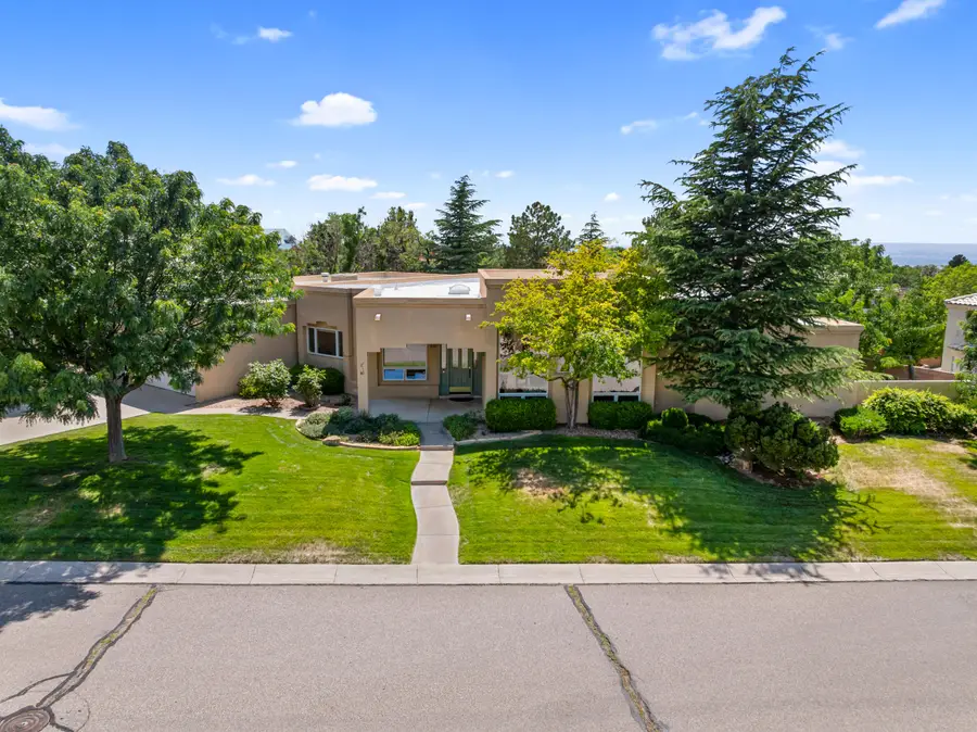 12116 Coral Dawn Road, Albuquerque, NM 87122 - Image #2