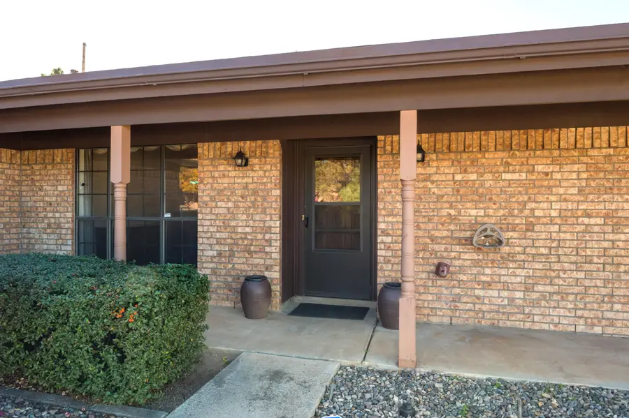 12216 La Charles Avenue Ne, Albuquerque, NM 87111 - Image #2