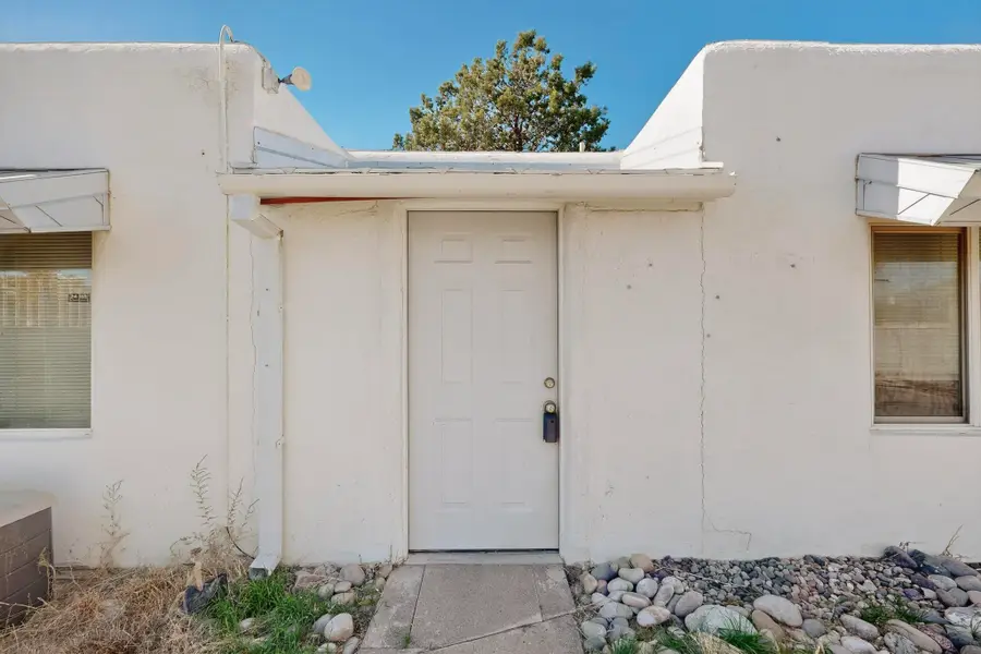 335 Virginia Street Ne, Albuquerque, NM 87108 - Image #2