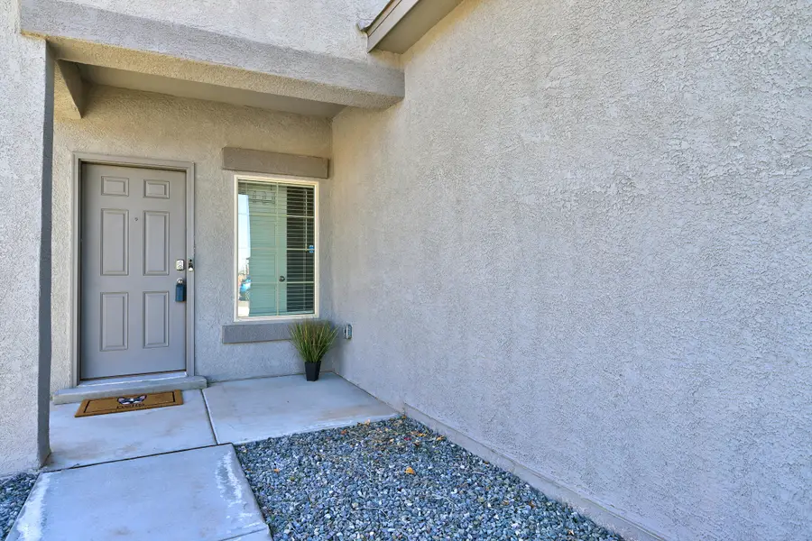 4802 Mount Salas Street Ne, Rio Rancho, NM 87144 - Image #2