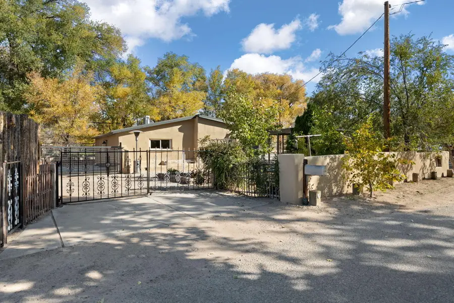 599 Old Church Road, Corrales, NM 87048 - Image #2