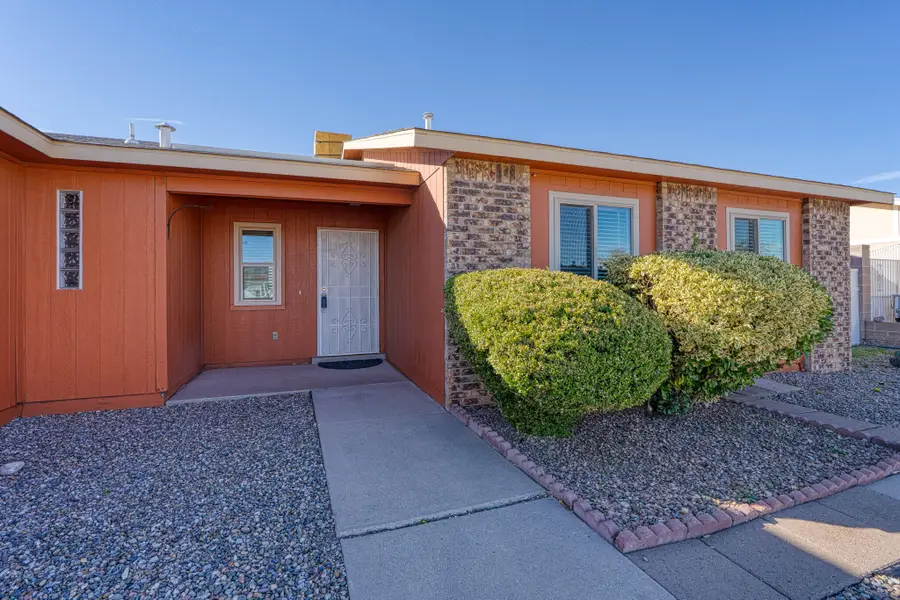 6394 Crow Road Ne, Rio Rancho, NM 87144 - Image #2