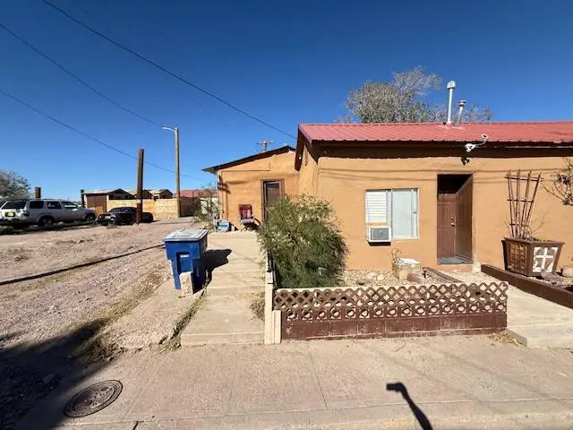 207 Mt Carmel Avenue, Socorro, NM 87801 - Image #1