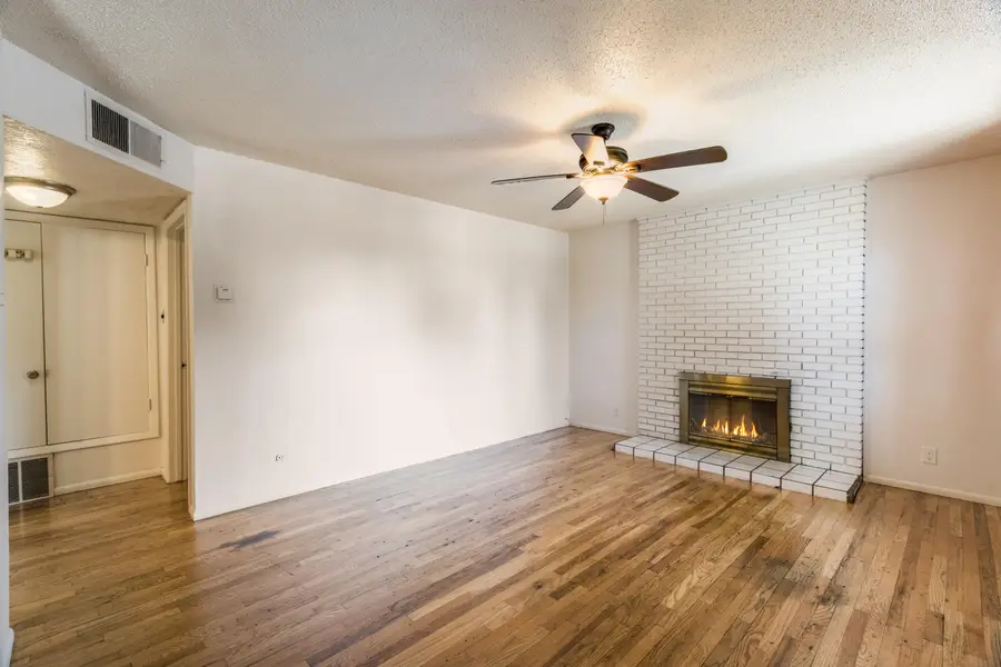 3908 Ortiz Court Ne #APT C, Albuquerque, NM 87110 - Image #3