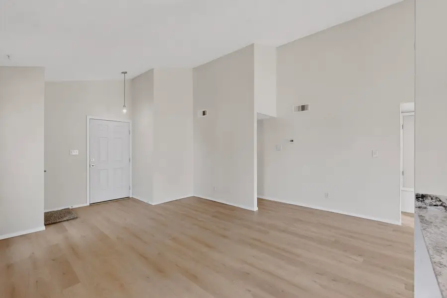 9745 Westbound Avenue Sw, Albuquerque, NM 87121 - Image #2