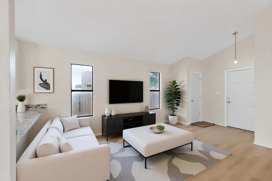 9745 Westbound Avenue Sw, Albuquerque, NM 87121 - Image #3