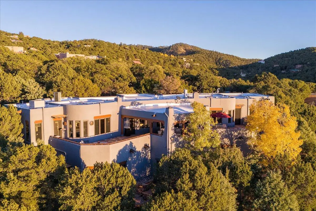2160 Paseo Iglesias Ne, Santa Fe, NM 87501 - #1