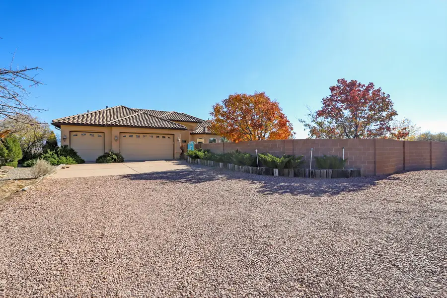 1 Coyote Canta Road, Corrales, NM 87048 - Image #3