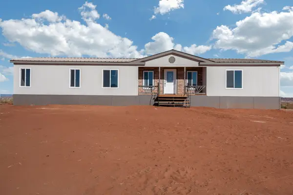 67 Highland Boulevard, Laguna, NM 87026