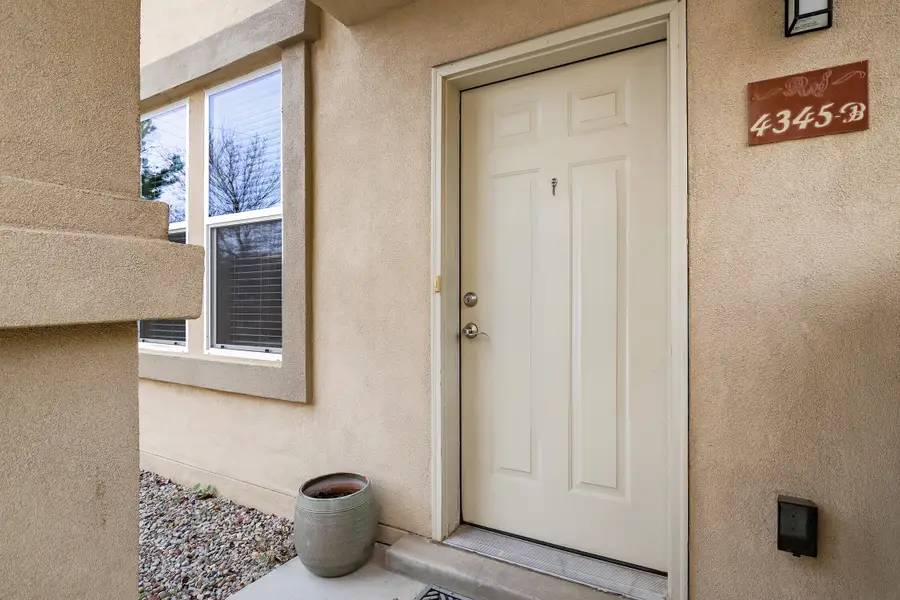 4345 Santo Domingo Street #B, Santa Fe, NM 87507 - Image #2