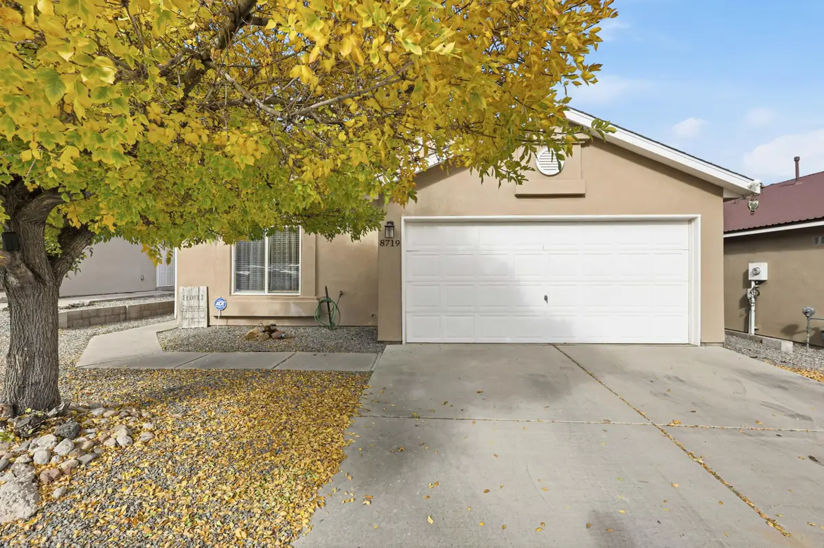 8719 Black Stallion Road Sw, Albuquerque, NM 87121 - Image #1