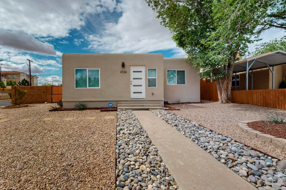 4724 Crest Avenue Se, Albuquerque, NM 87108 - Image #1