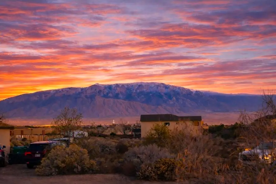 513 9th Street Ne, Rio Rancho, NM 87124 - #3